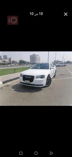 کرایسلەر 300